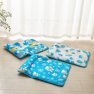 Summer Keep Cool Pet Bed Mat Ice Silk Reutilizable Transpirable Dog Cooling Pad <span class=keywords><strong>Manta</strong></span> - Product Image 5