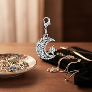 Ciondolo a forma di luna e stella in argento con accenti di cristallo per la creazione di gioielli - Product Image 3
