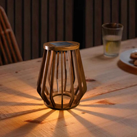 Lanternes solaires d'extérieur pour jardin, jardin, sol, éclairage LED, lanternes de sentier suspendues à énergie solaire, cadre en bois, style naturel
