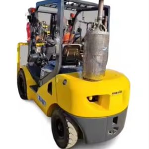 Chariots élévateurs d'occasion Komatsu original japonais 30 Komatsu FD30 3 tonnes étages duplex mâts deuxième levage - Product Image 1