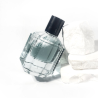 Bouteille de parfum en verre de luxe transparente de 50ml en gros emballage unique pour vaporisateur de parfum et bouteille d'huile essentielle