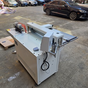 Máquina Ranuradora de Cartón CNC Servo KPC-7015SV, Equipo Automático de Doble Función para Ranurado en V y Troquelado - Product Image 6