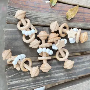 Grosir kustomisasi kayu organik mainan kerincingan bayi cincin Teether untuk bayi 0-6 bulan