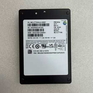 قرص تخزين صلب للمؤسسات بسعة 7.68 تيرابايت SAS 12Gbps طراز MZILT7T6HALA-00007 مقاس 2.5 بوصة للخوادم ومراكز البيانات ونظام RAID - Product Image 1