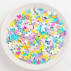 กลิตเตอร์ PVC รูปทรงต่างๆ 500 กรัม/ถุง สำหรับงาน DIY สีอ่อน ผสมรูปต้นไม้ ดอกไม้ ดาว หัวใจ เกล็ดหิมะ ผีเสื้อ - Product Image 4