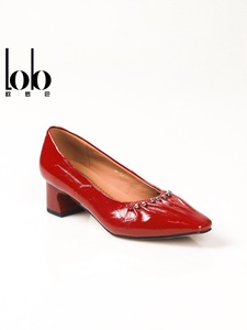 <span class=keywords><strong>Chaussures</strong></span> à talons bas et bout pointu pour femme, collection Printemps 2026, avec empeigne plissée ornée de perles faites à la main, offrant un confort optimal - Product Image 1