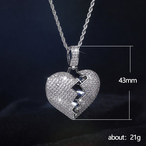 Collana con ciondolo a cuore spezzato scintillante per donna, catena con zirconi a forma di cuore, gioiello alla moda. - Product Image 4