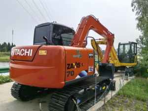 Excavatrice Hitachi ZX70 d'occasion, excellent état, prix bas, modèle 2022, poids opérationnel 7500 kg, godet 0,34 m, roulement d'engrenage - Product Image 4