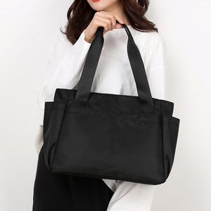 Sac à bandoulière pour femme, résistant à l'usure, style décontracté, artistique, simple, multifonctionnel, imperméable et robuste - Product Image 4