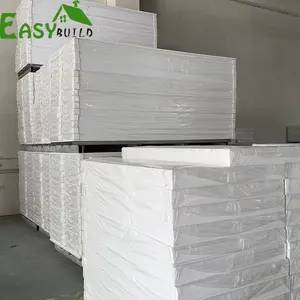 各种厚度的白色PVC泡沫板样品: 3毫米，4毫米，5毫米，6毫米，9毫米和10毫米