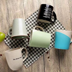 Tazza <span class=keywords><strong>in</strong></span> Ceramica a Righe con <span class=keywords><strong>Citazione</strong></span> Motivazionale 'Oggi è un Giorno Meraviglioso' Stampata Design Unico del Manico Articolo per Bere - Product Image 4