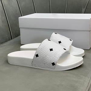 Nouvelles sandales d'été décontractées de plage, légères, imperméables, bleues, à motif monogramme, semelle noire, style pieds nus, qualité supérieure - Product Image 2