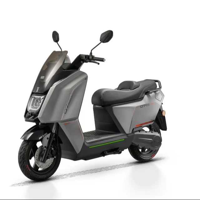 Factory Direct 8500W Electric Scooter 74V Adult Electric Motorbike Scooter Wholesale Price