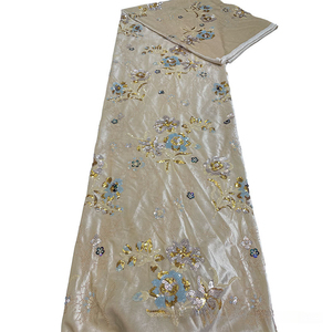 Tissu de broderie perlée à base de velours Tissu de dentelle de gilet Cheongsam de style chinois multicolores - Product Image 2