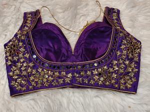 Blusa de Novia Morada para Mujer, Diseño Exclusivo con Espejo Real, Circones y Bordado a Mano - Product Image 2