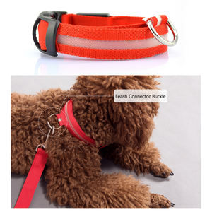<span class=keywords><strong>Collar</strong></span> de Perro LED Ajustable de Poliéster Simple con Luces Intermitentes Recargable y Reflectante para Uso Nocturno Producto Antipérdida para Mascotas - Product Image 3