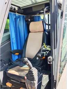 Grue mobile Zoomlion 80 tonnes utilisée ZTC800E5 avec moteur de pompe à moteur Weichai à 5 flèches et charge de levage maximale à vendre - Product Image 5