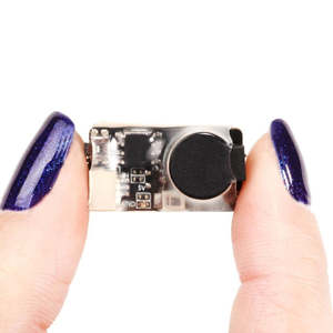 HGLRC <span class=keywords><strong>Soter</strong></span> - Zumbador Super Fuerte de 3.6g y 100dB, 5V con LED y Batería Integrada para Drones de Carreras FPV, Betaflight, Cleanflight, Repuestos para Drones - Product Image 4