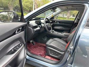 Changan <span class=keywords><strong>Auchan</strong></span> Z6 fabriqué en Chine pas cher voiture d'occasion essence caméra arrière toit ouvrant panoramique siège électrique transmission automatique 1.5T - Product Image 6