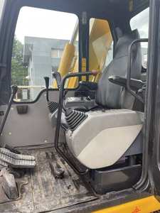 Second-hand Komatsu PC60, PC56 and PC70 <b>small</b> excavators, suitable for urban construction and landscaping. - Product Image 6