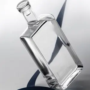 Wholesale Custom Wine Glass Bottle 500ml 700ml 750ml 1000ml Whiskey Liquor Square Vodka Glass Bottle