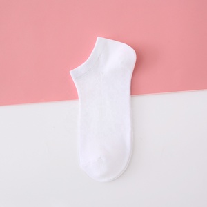 <span class=keywords><strong>Chaussettes</strong></span> personnalisées bon marché vente <span class=keywords><strong>en</strong></span> gros <span class=keywords><strong>Chaussettes</strong></span> basses de couleur unie pour femmes <span class=keywords><strong>Chaussettes</strong></span> <span class=keywords><strong>en</strong></span> fibre de <span class=keywords><strong>bambou</strong></span> - Product Image 4