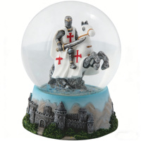 Globe à neige artisanal en résine peinte à la main, chevalier templier médiéval avec base en forme de château, cadeau unique pour les passionnés d'histoire