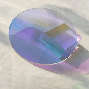 Feuille acrylique irisée personnalisée, feuille de plexiglas réfléchissante arc-en-ciel dichroïque pour la découpe Laser