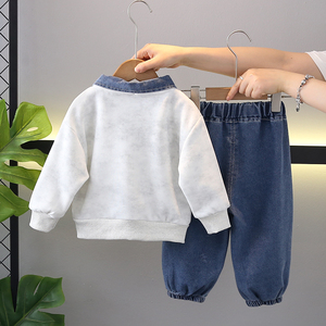 Set di Abbigliamento Casual per Bambini - Vendita all'Ingrosso di Fabbrica Felpa con Cappuccio a Maniche Lunghe Colletto in Denim Jeans in Cotone con Motivo Stampato - Product Image 6