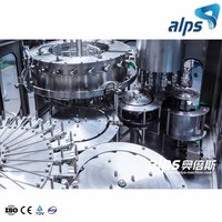 Ligne de production d'usine de boissons gazeuses entièrement automatique Cola Soda Energy Soft Drink Co2 Sparking Water Filling Making Machine