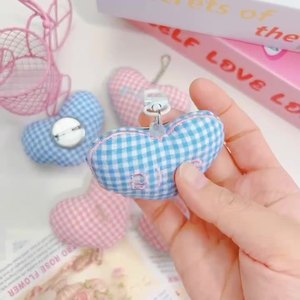 Moneda de oro LED muñecas de dibujos animados llaveros seguro Año Nuevo bolsas de la suerte broches DIY ropa y accesorios para el cabello - Product Image 1