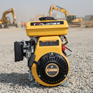 Moteur SV 3HP 105cc pour l'irrigation des pépinières, faible vibration, utilisation quotidienne confortable par les petites agricultrices vietnamiennes. - Product Image 1