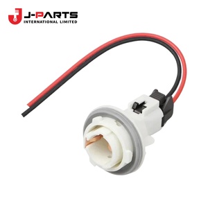 ซ็อกเก็ตและสายไฟ, ไฟเลี้ยวข้างสำหรับ Toyota Hilux KUN25 ปี 2004-2015 อะไหล่แท้หมายเลข 90069-81032 9006981032 - Product Image 4