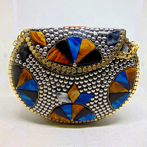 Bolso de Mano Moderno con Mosaico Metálico Plateado, Diseño Vintage Hecho a Mano, Accesorio Nupcial Único para Ocasiones Especiales, Falak World Export - Product Image 1