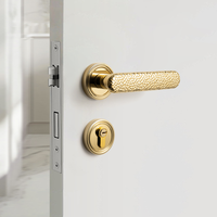 Serrure de porte dorée pour chambre à coucher, usage domestique intérieur, silencieuse, avec poignée symétrique pour porte en bois, barres de traction d'entrée, modèle Matrix