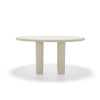 Table de salle à manger intérieure moderne de luxe en résine de fibre de verre, table ronde de jardin en faux béton couleur crème clair pour terrasse extérieure
