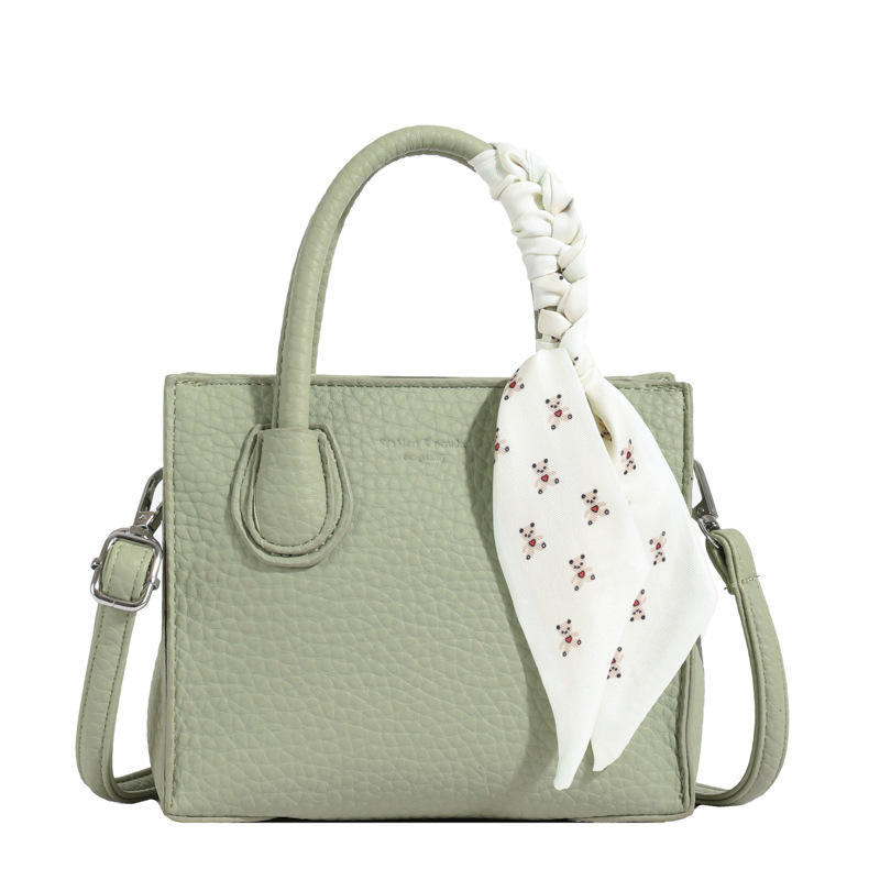 สีเขียว