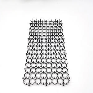 Tapis <span class=keywords><strong>répulsif</strong></span> contre les excréments de chat de jardin Bandes anti-piquants Filet de dissuasion contre les pointes pour éloigner les chats et les chiens de creuser Fournitures pour animaux de compagnie - Product Image 4