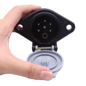 Prise de remorque ronde à 7 broches en plastique, connecteur d'alimentation universel femelle ES2706S pour véhicule dédié - Product Image 1