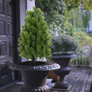 Albero di Natale Artificiale in Plastica per Esterni, 1 Pezzo, con Picchetto da Terra, Resistente ai Raggi UV, Senza Necessità di Elettricità, per Giardino, Prato, Cortile - Product Image 5