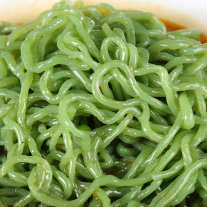 Pâtes Konjac aux épinards vibrantes Nouilles Shirataki de qualité supérieure pour une créativité culinaire nutritive à faible teneur en glucides Nouilles instantanées - Product Image 2