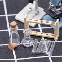 Mini ensemble de tubes à essai en verre de simulation et de verres doseurs, accessoires de scène expérimentale miniature, modèle assorti pour maison de poupée, artisanat