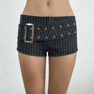 กางเกงขาสั้นผ้ายีนส์พิมพ์ลายทางสำหรับผู้หญิงพร้อมเข็มขัดตาไก่เมทัลลิก Y2K สตรีทแวร์ลำลองแฟชั่นฤดูร้อน - Product Image 3