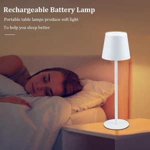 โคมไฟตั้งโต๊ะไร้สายแบบชาร์จไฟได้ โคมไฟ LED พกพา แบตเตอรี่ 1200-5000mAh ปรับความสว่างได้ 3 สี ปรับแสงได้แบบไร้ขั้นตอน กันน้ำ IP54 - Product Image 3