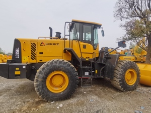 Yuchai Engine Powered Original 5 tonnes Mini chargeur frontal Forte chargeuse sur pneus d'occasion pour les industries agricoles Qualité assurée - Product Image 2