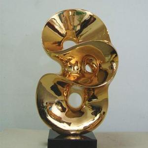 Sculpture de bureau d'intérieur en résine dorée personnalisée, peinte à la main, imperméable, thème astronaute, cadeau d'affaires, figurine - Product Image 6