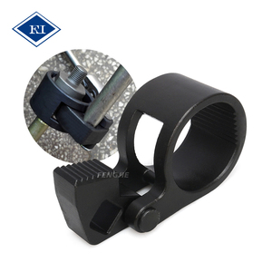 Clé à <span class=keywords><strong>biellette</strong></span> intérieure pour voiture et camion 27-42mm Clé à rotule pour le démontage <span class=keywords><strong>de</strong></span> rotule <span class=keywords><strong>de</strong></span> gouvernail Outil universel <span class=keywords><strong>de</strong></span> démontage des biellettes <span class=keywords><strong>de</strong></span> <span class=keywords><strong>direction</strong></span> - Product Image 1