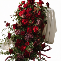 Centre de table de mariage de luxe C-694, chemin de table fleuri, rose rouge en soie, fleur artificielle, taille moyenne, pour fête de mariage