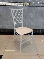 Chaise moderne de haute qualité pour la maison, la cuisine, l'appartement, le café, le restaurant, l'hôtel, la salle de sport
