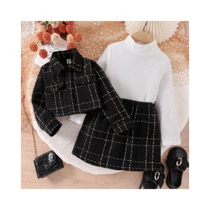 เสื้อผ้าเด็กผู้หญิงสุดหรู เสื้อคาร์ดิแกนถักลายสก็อต คอปก คอกลม กระโปรงสั้นหรูหรา 3 ชิ้น ชุดเด็กผู้หญิง 3-7 ปี - Product Image 1